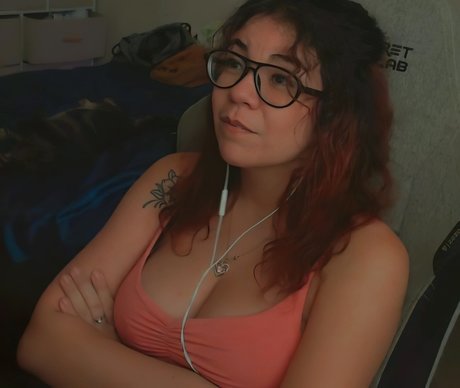 tiffanylockheart star nudes pics