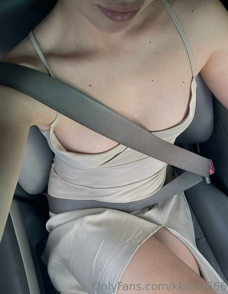 kkeysi666 model pornographic gallery