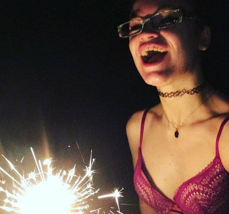 deezefreeze pornstar free gallery