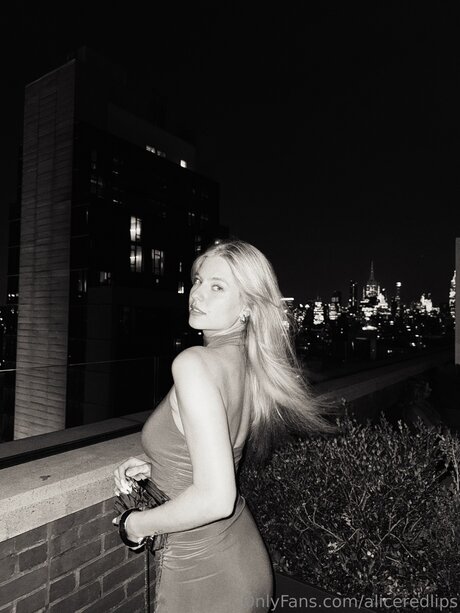 Aliceredlips star perfect galleries