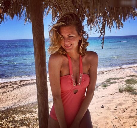 Ella Endlich xxx actress img