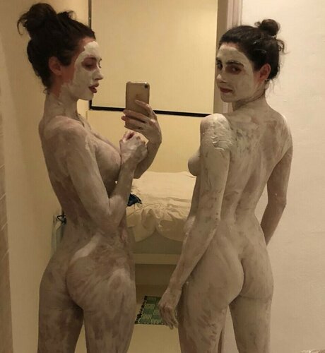 virginiechretien hot model img