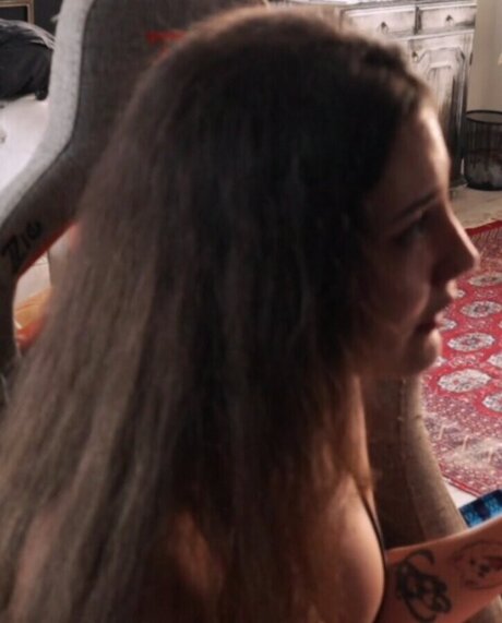 _zge Azunyan nude actress galleries