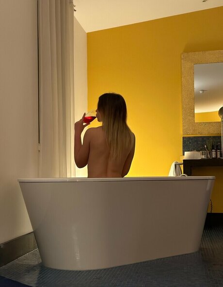 Ewazuzanna pretty model img