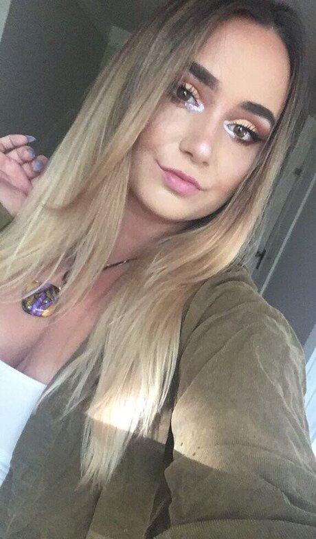 sweet coral top star image