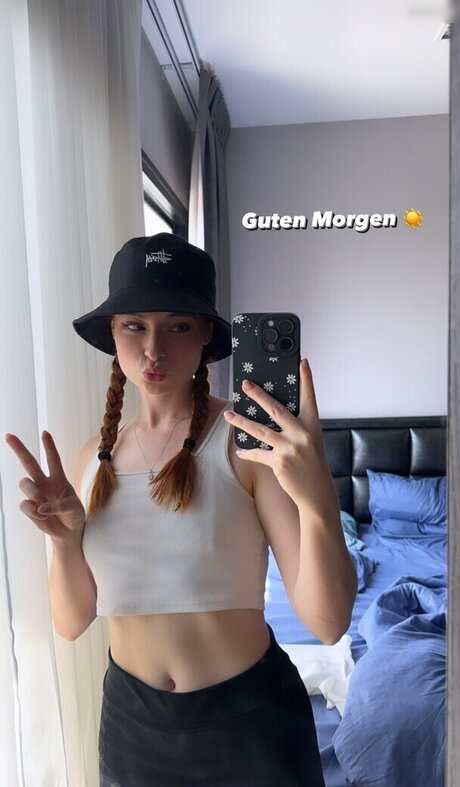 Anica Zimmermann star erotic img