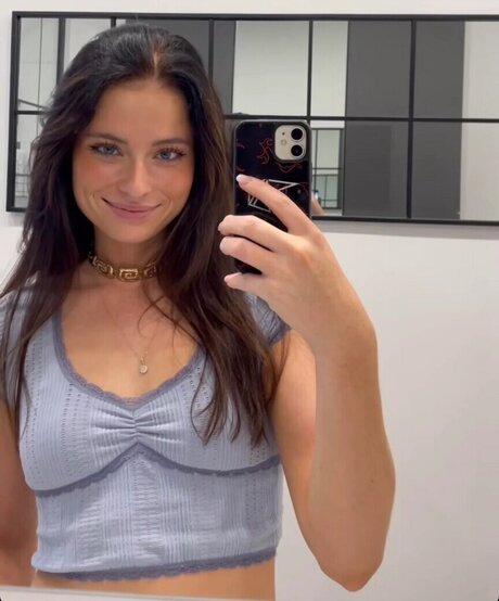 Anica Zimmermann model top pictures