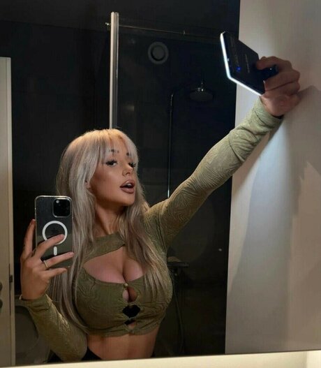 Brynhildurgunnlaugs porn model img