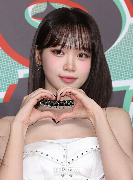 Kim Chaewon sexy pornstar pic