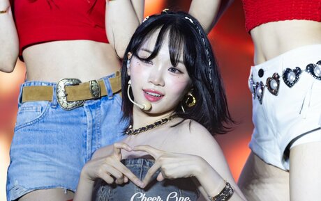 Kim Chaewon art pornstar pics