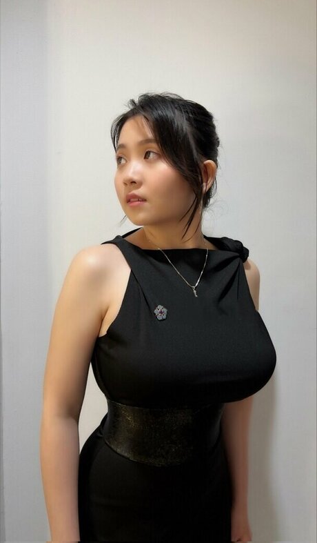 Tamirana NS sexy star photos