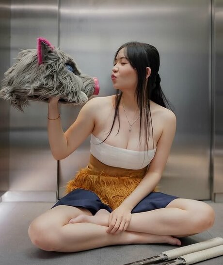 Tamirana NS model erotic photo