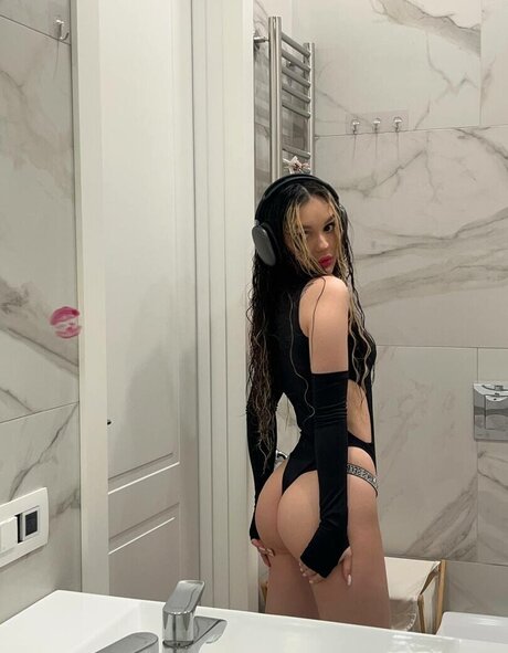 d gallavichh Daryana pornstar hd gallery