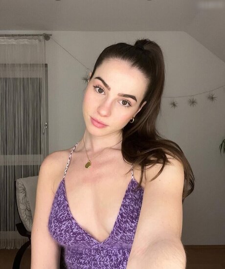 Lara Marie Kremer star pictures