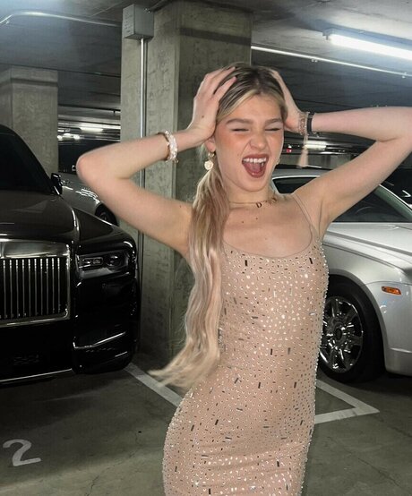 Abby Paradise model pretty images