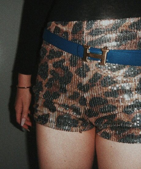 Abby Paradise model top image