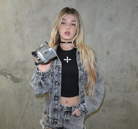 Abby Paradise Profile pic