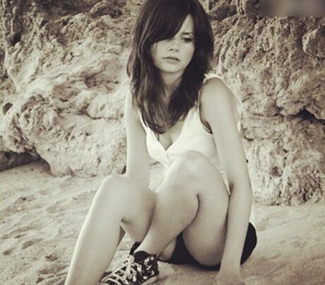 Joyce Ilg model nice galleries