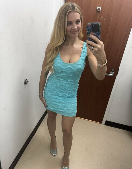 Jacey Birch art model photo