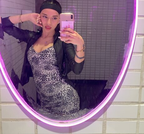 Nahiarabrenn model nice photos