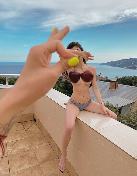 nainamalinina art pornstar images