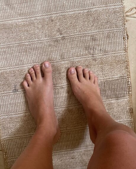 lickandysoles star high quality pics