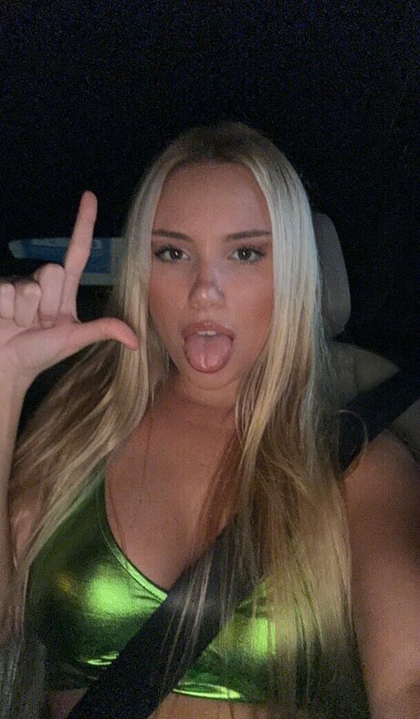 lickandysoles high quality pornstar pic