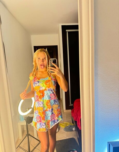 lickandysoles sexy star photos