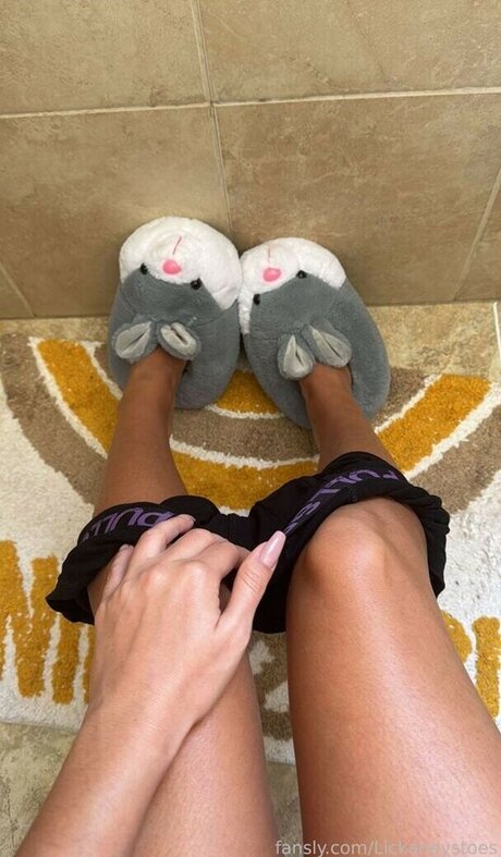 lickandysoles model pretty galleries