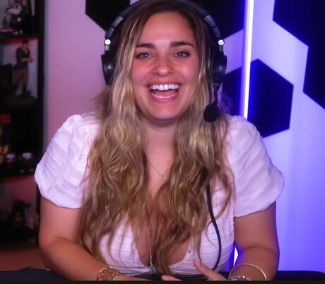 Kristen Stephensonpino erotic actress pictures