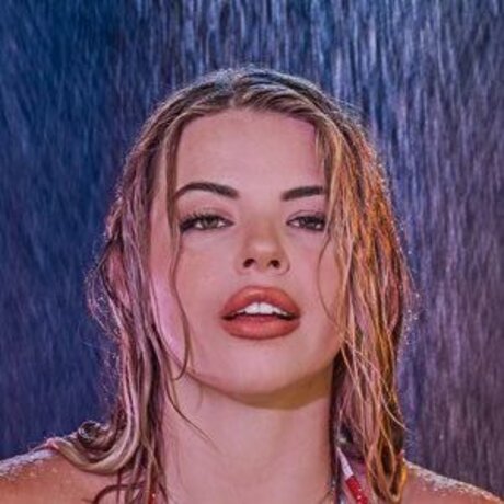 Natalie Amari model naked picture