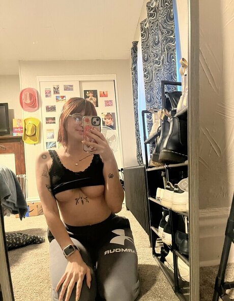 flowersinskylar model nude pics