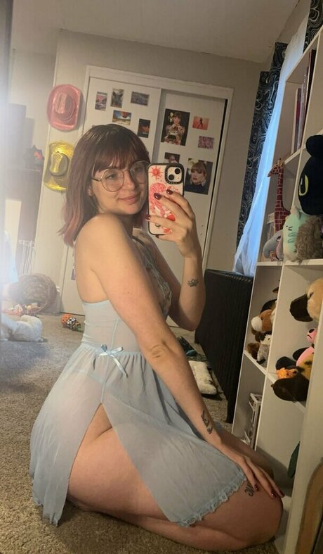 flowersinskylar adult actress img