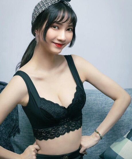 Sandykaka_ star top photo