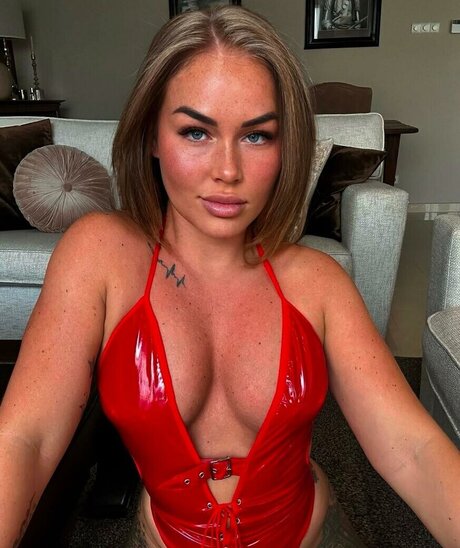 Demi Torenstra pornstar exclusive images