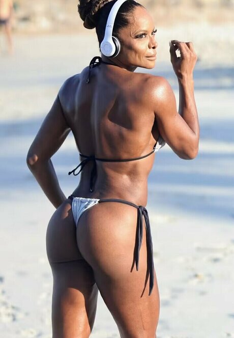 Adriana Bombom model archive