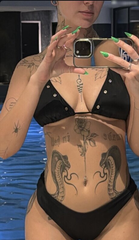 Cloudy DJ star xxx pics