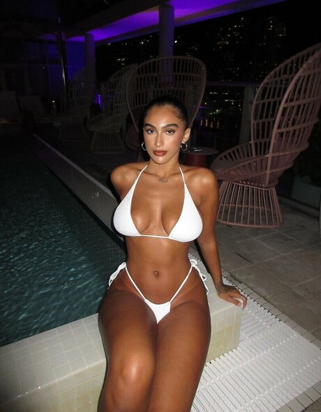 Imangharram nude model pics