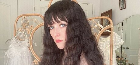 Nicole Dollanganger pornstar nudes photos