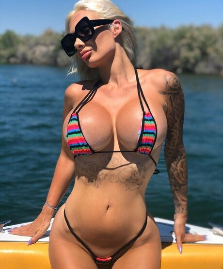 Winter Rae star xxx gallery