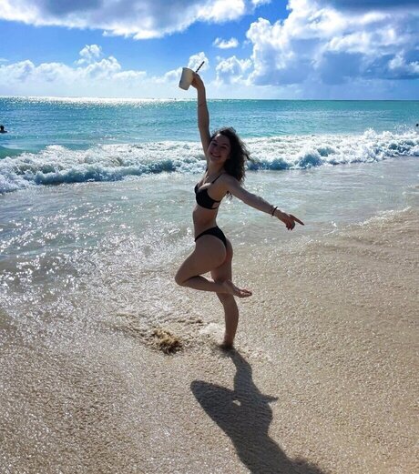 Jesina Amweg naked actress photos