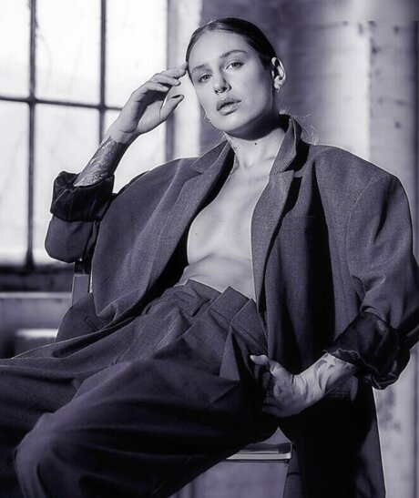 Liza Waschke perfect pornstar pictures