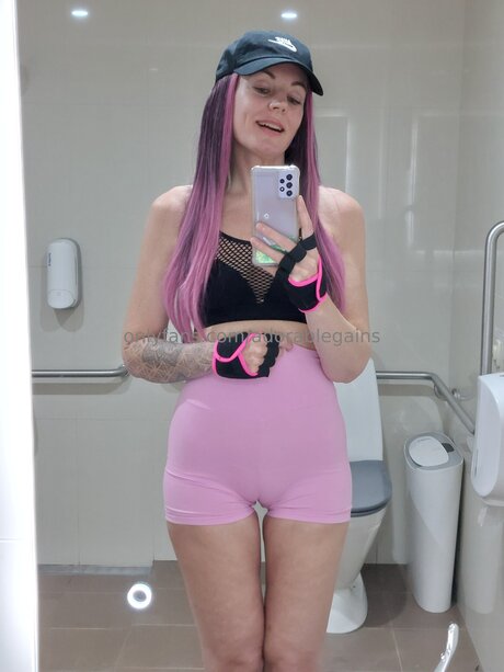 Adorablegains sexy model pictures