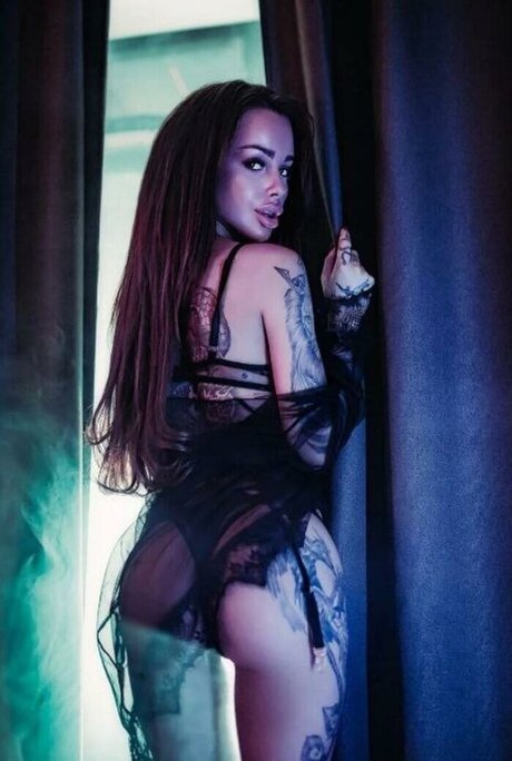 Suzanitta star porn picture