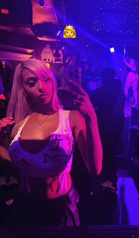 Belladonnas model porn pics