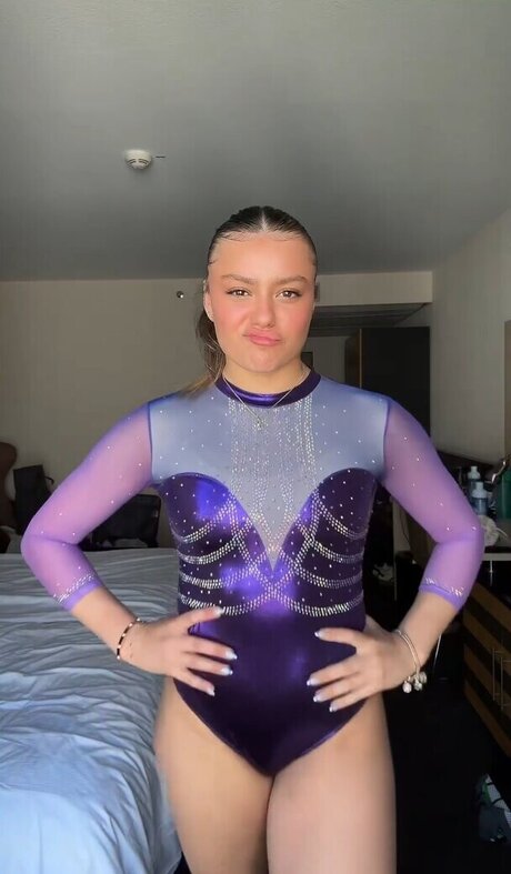 Emma Malewski pornstar top pic