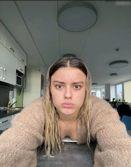 Emma Malewski perfect actress archive