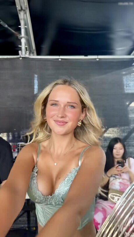 Wieke best actress archive