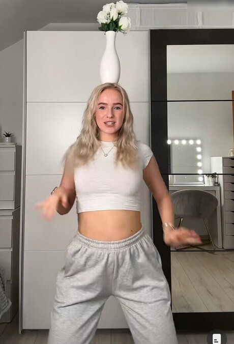 Emely Winkler star beautiful gallery