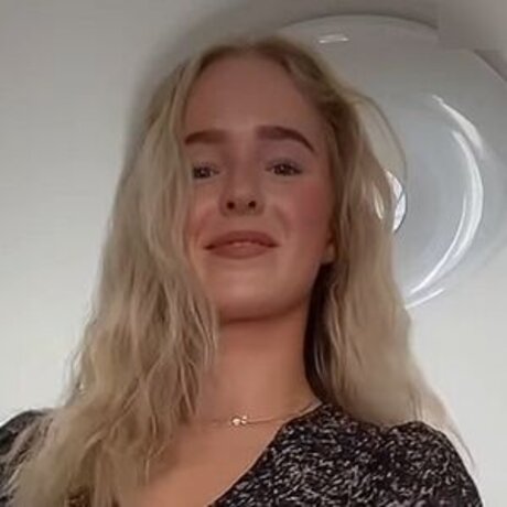 Emely Winkler top model images